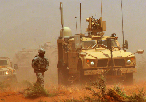 US troops in hostile weather circumstances. (Photo: US Department of Defense.) 