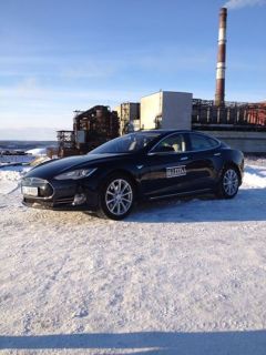In March 2014, Bellona drove a Tesla to the polluted Kola Peninsula town of Nikel. (Photo: Bellona) 