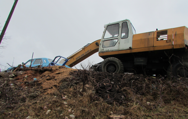 foto 14 illegal construction dumping btw Gapichina and Kamenka